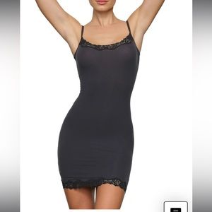 NWT SKIMS fits everybody lace slip dress
